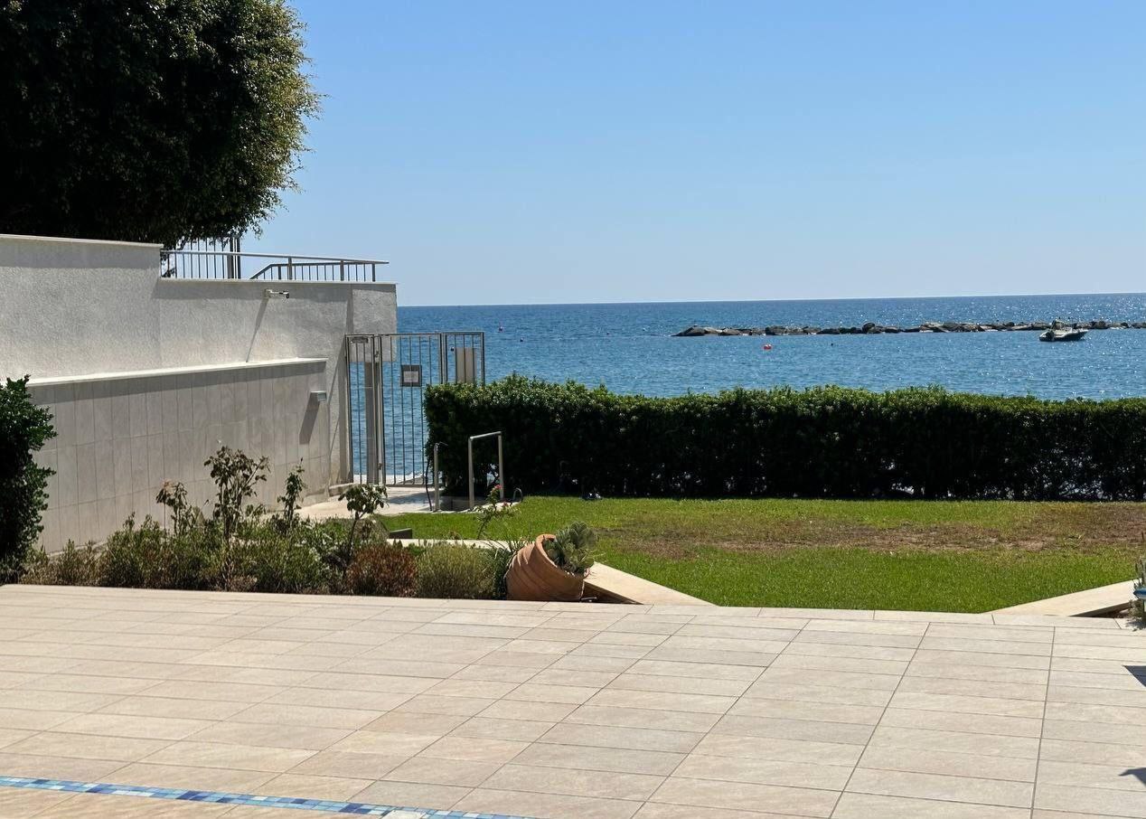 50 meters from water sea